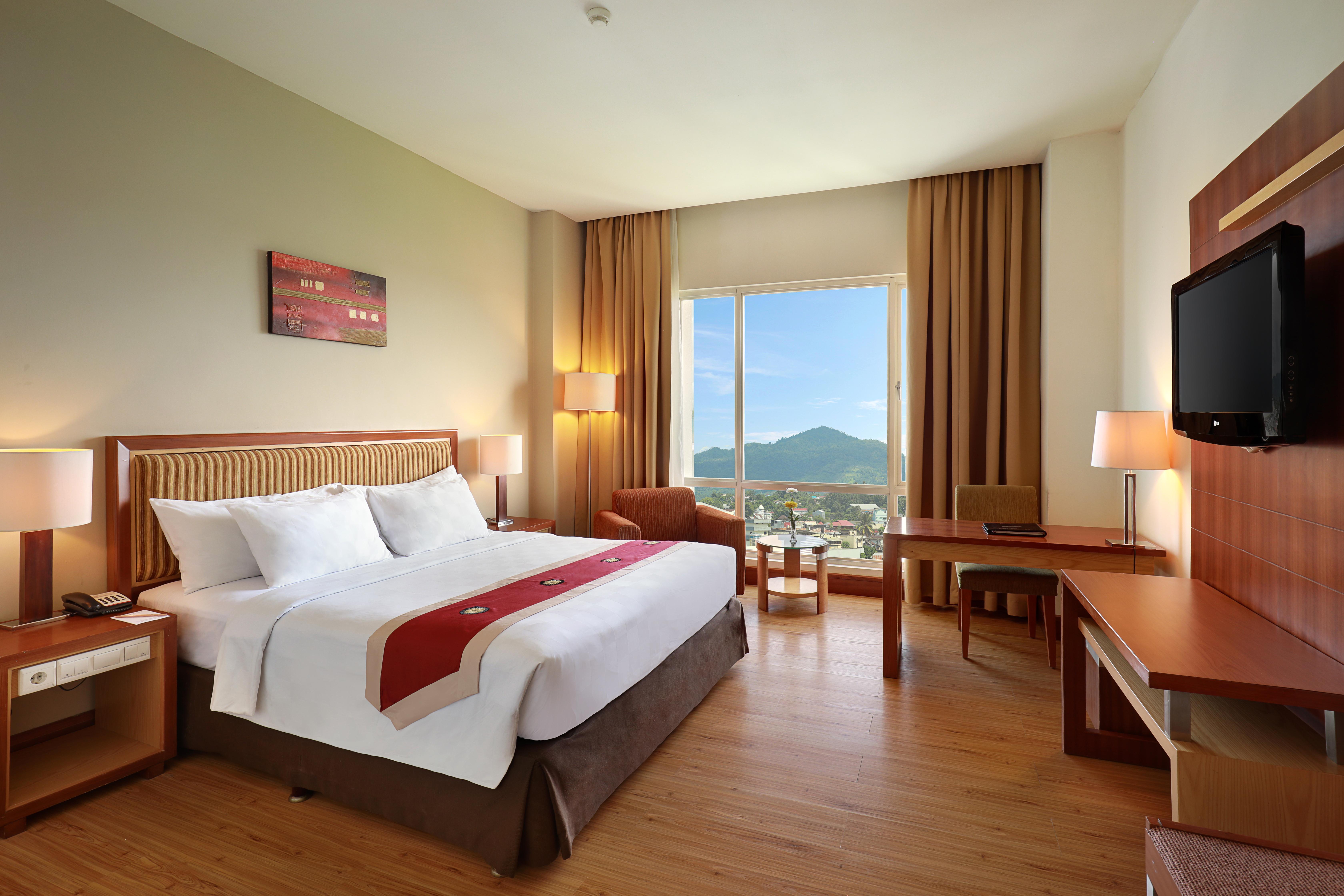 Swiss-Belhotel Maleosan Manado Exterior photo