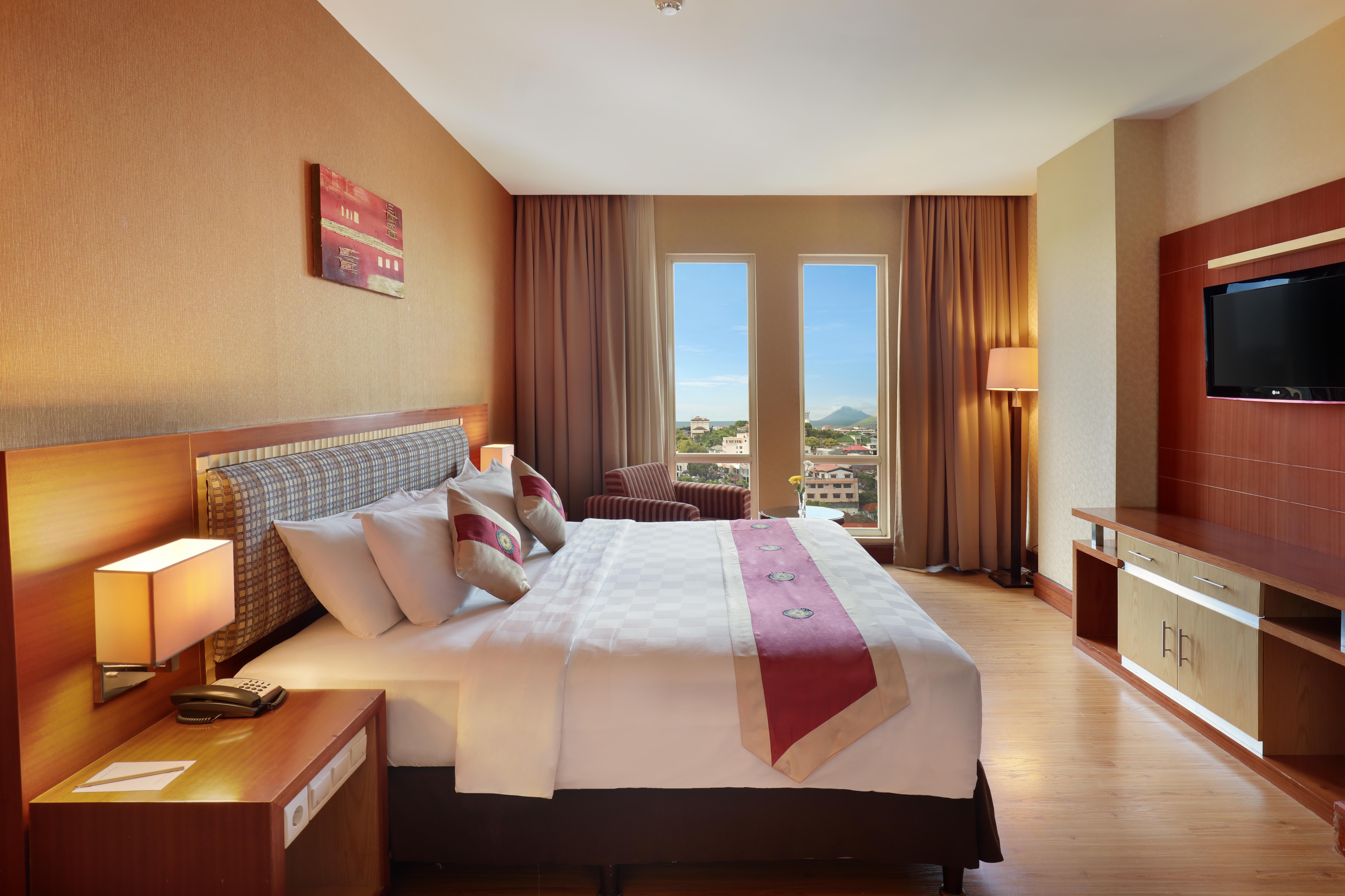 Swiss-Belhotel Maleosan Manado Exterior photo