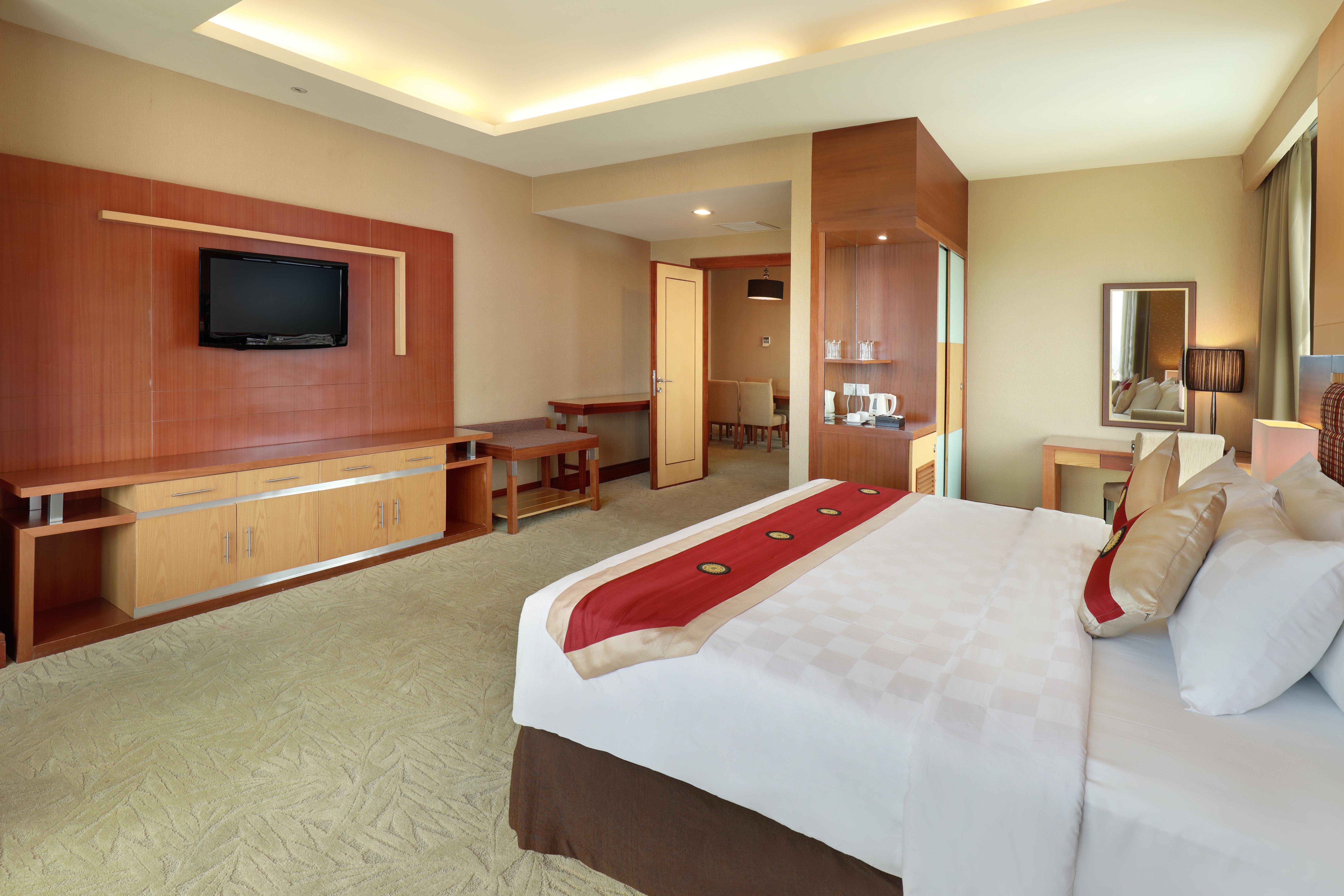 Swiss-Belhotel Maleosan Manado Exterior photo